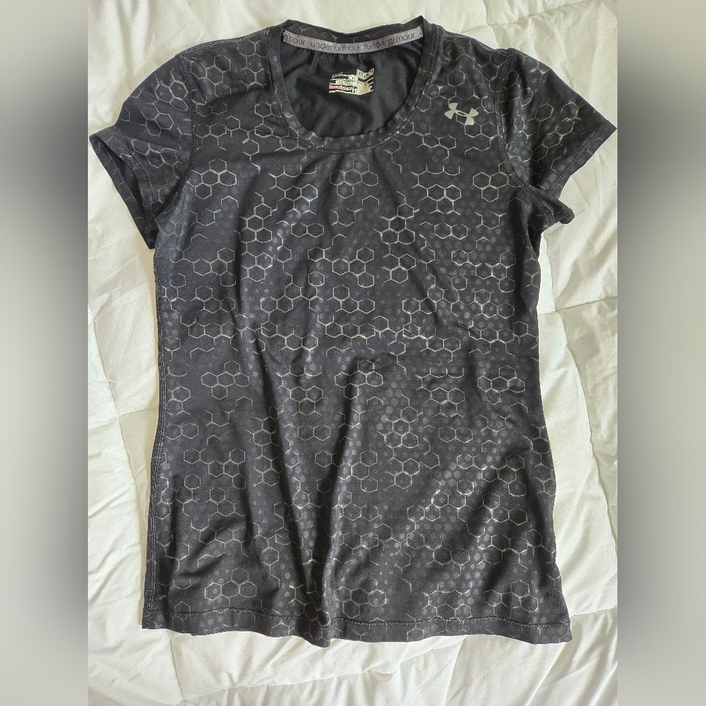 Under Armour Women's Dark Gray Hexagon Tee